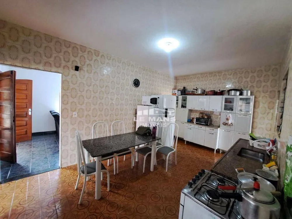 Casa, 5 quartos, 160 m² - Foto 2