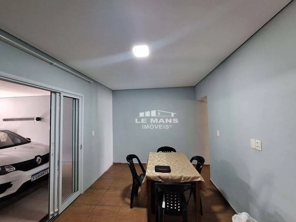 Casa, 4 quartos, 192 m² - Foto 2