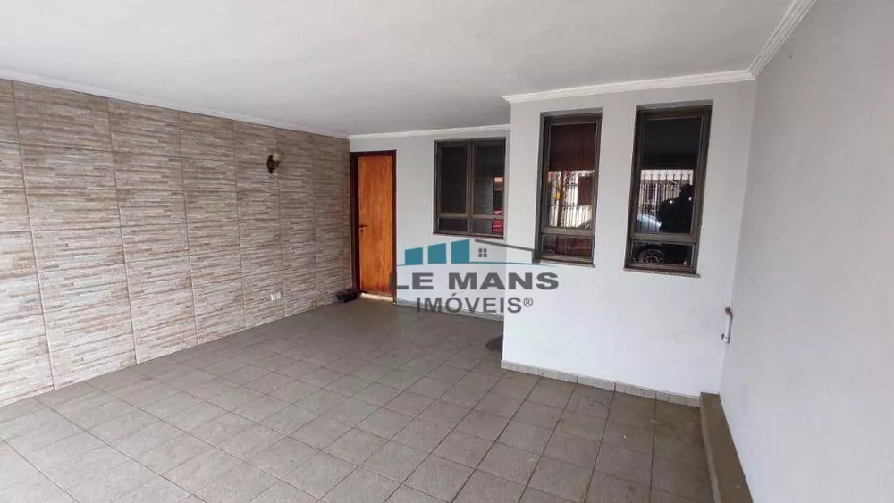 Casa à venda com 2 quartos, 86m² - Foto 1