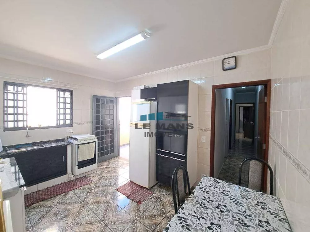 Casa à venda com 3 quartos, 115m² - Foto 4