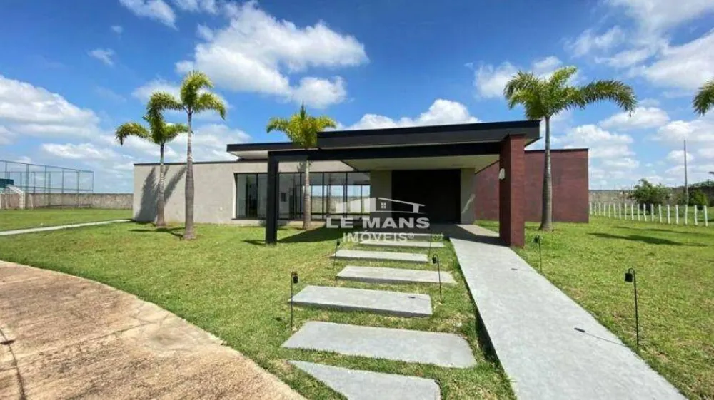 Loteamento e Condomínio, 200 m² - Foto 1