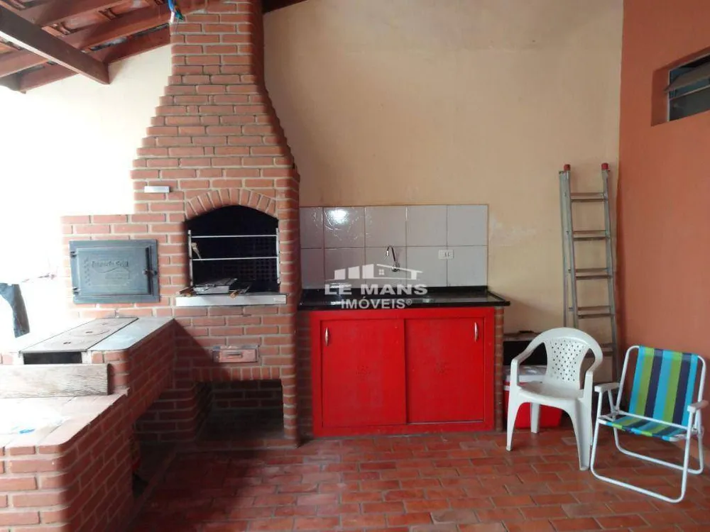 Casa, 6 quartos, 278 m² - Foto 1