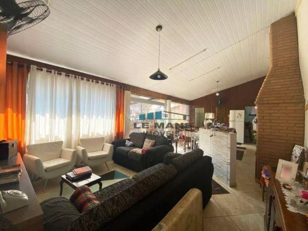 Chácara à venda com 1 quarto, 160m² - Foto 2