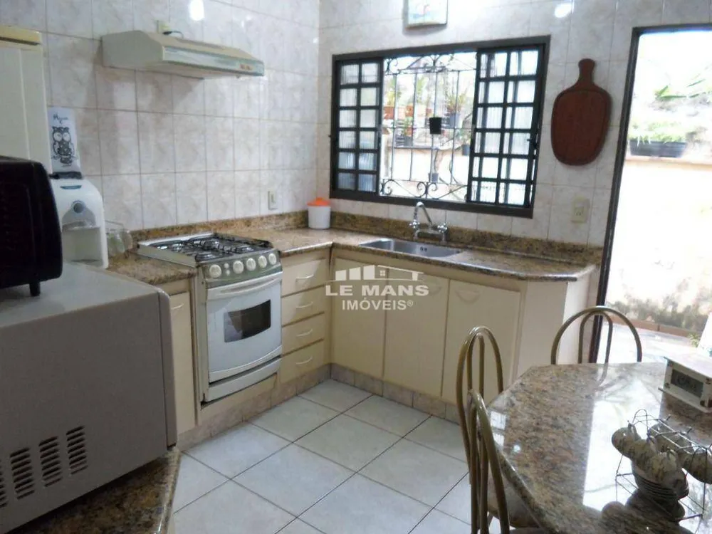 Casa, 3 quartos, 182 m² - Foto 12