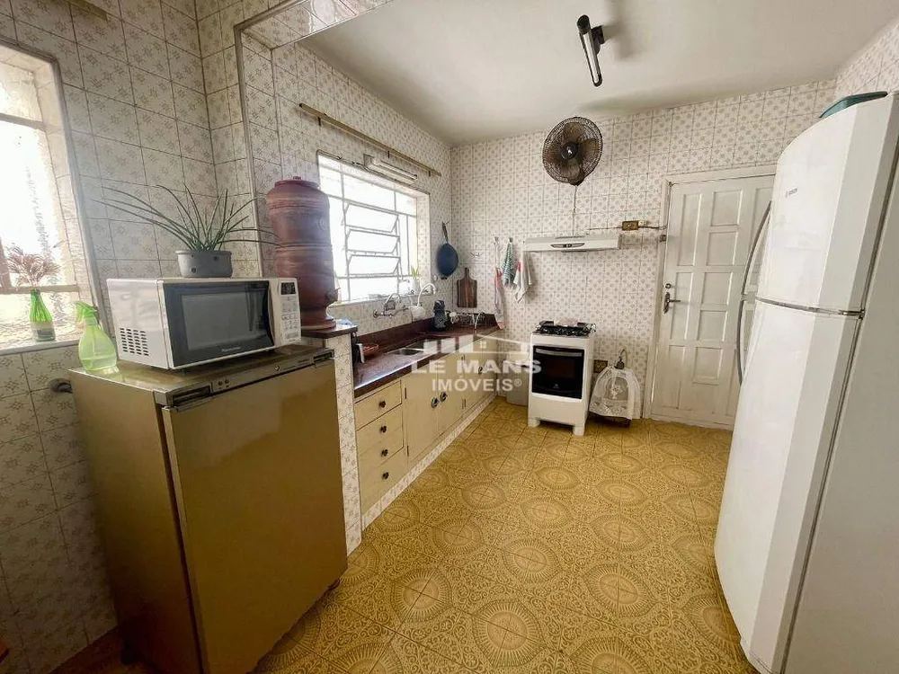 Casa, 3 quartos, 268 m² - Foto 2