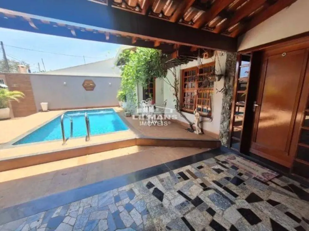 Casa, 2 quartos, 243 m² - Foto 2