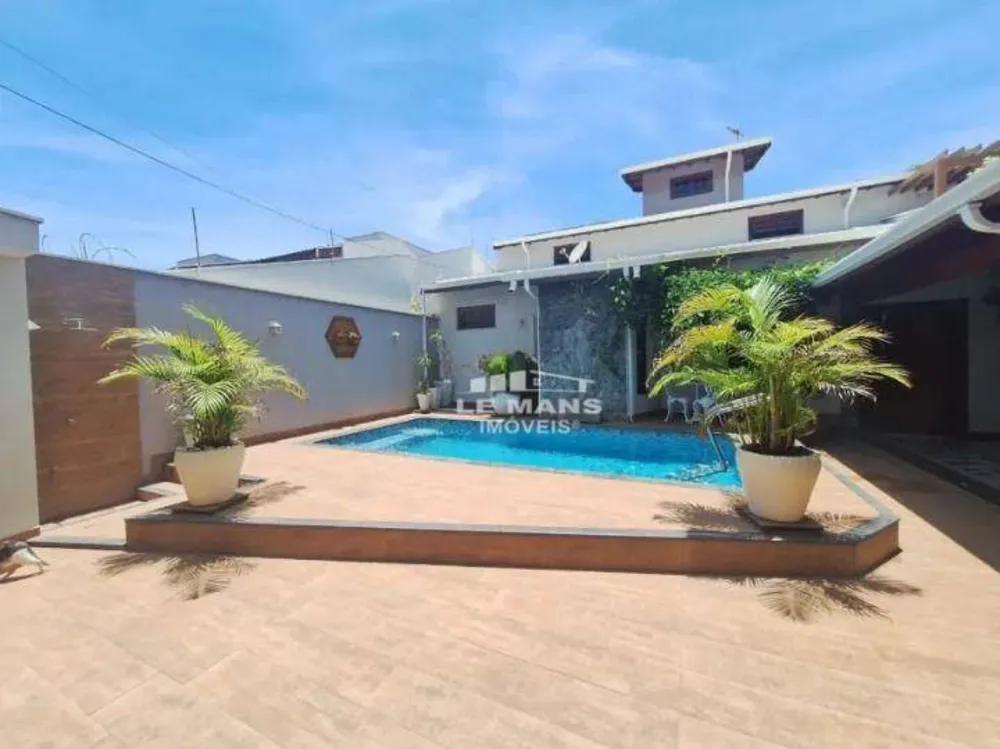 Casa, 2 quartos, 243 m² - Foto 1
