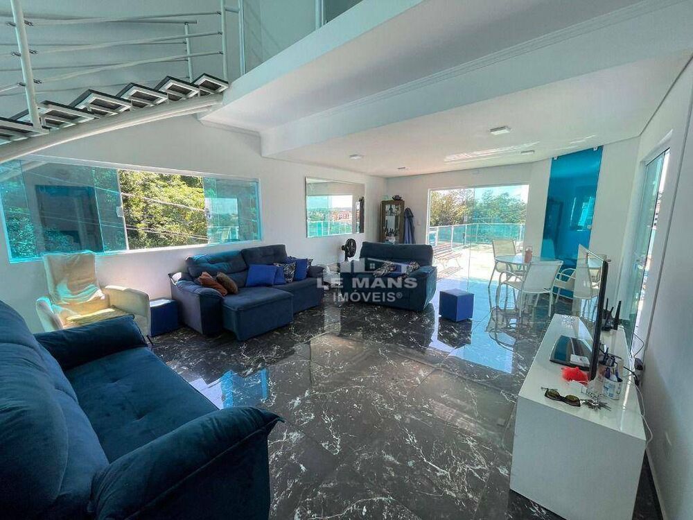 Casa à venda com 5 quartos, 380m² - Foto 3