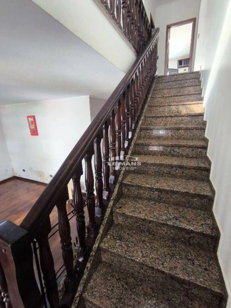 Casa, 5 quartos, 252 m² - Foto 3