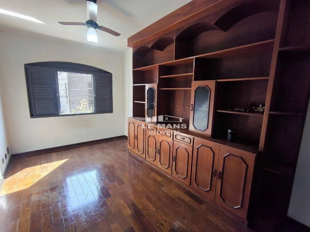Casa, 5 quartos, 252 m² - Foto 1