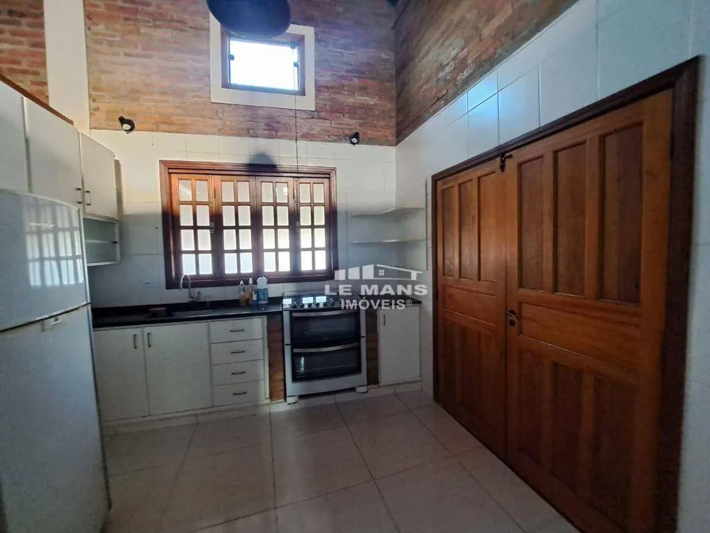 Casa, 2 quartos, 81 m² - Foto 1