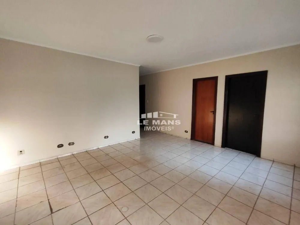 Casa, 3 quartos, 190 m² - Foto 2