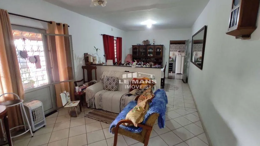 Chácara, 2 quartos, 1250 m² - Foto 1