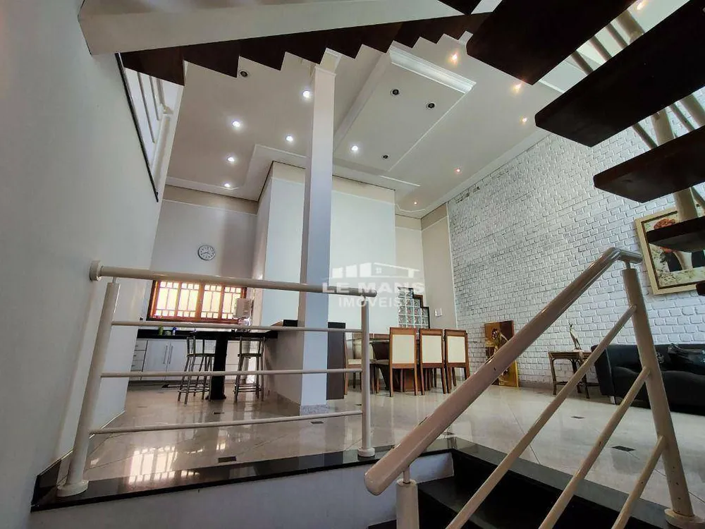 Casa, 3 quartos, 268 m² - Foto 4