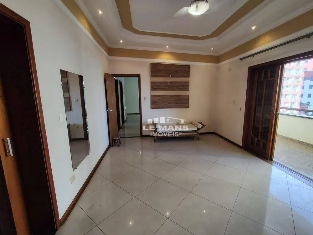 Casa, 3 quartos, 268 m² - Foto 2