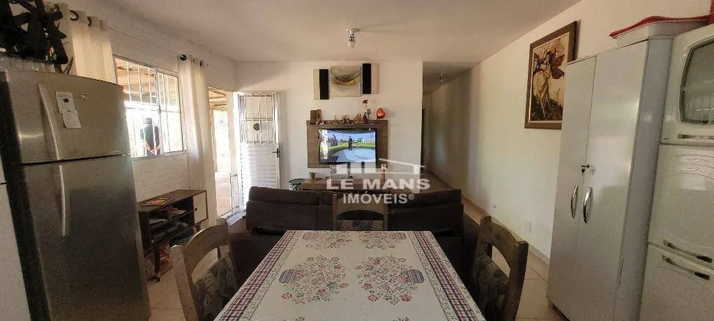Chácara, 2 quartos, 500 m² - Foto 1