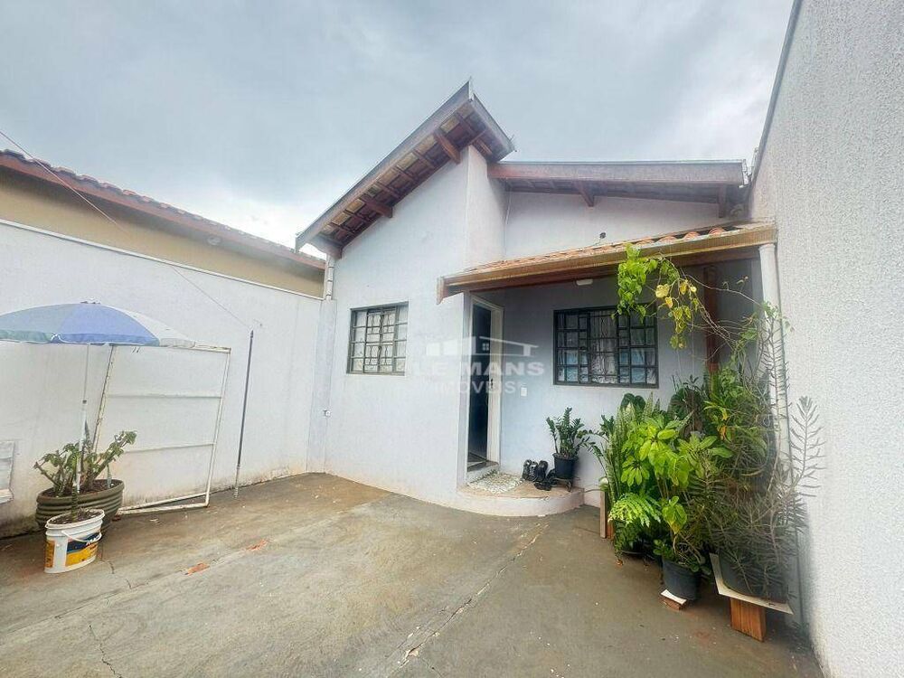 Casa à venda com 2 quartos, 65m² - Foto 3
