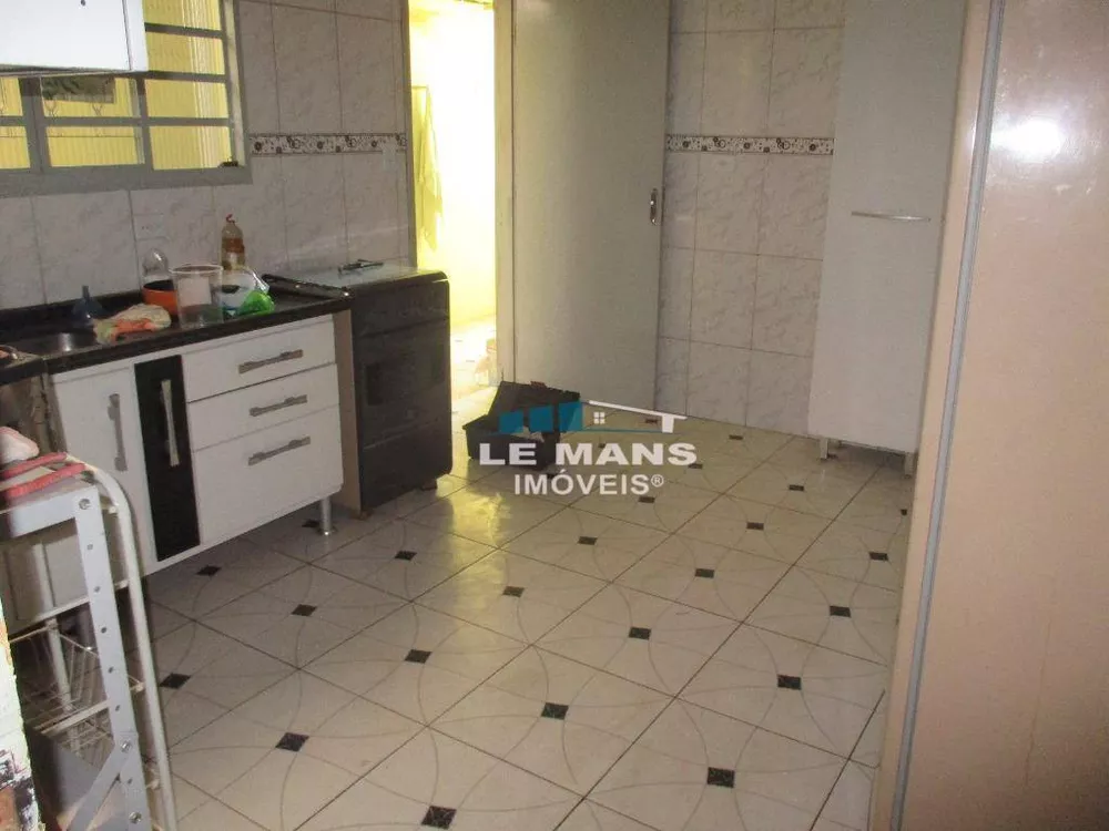 Casa à venda com 2 quartos, 94m² - Foto 1