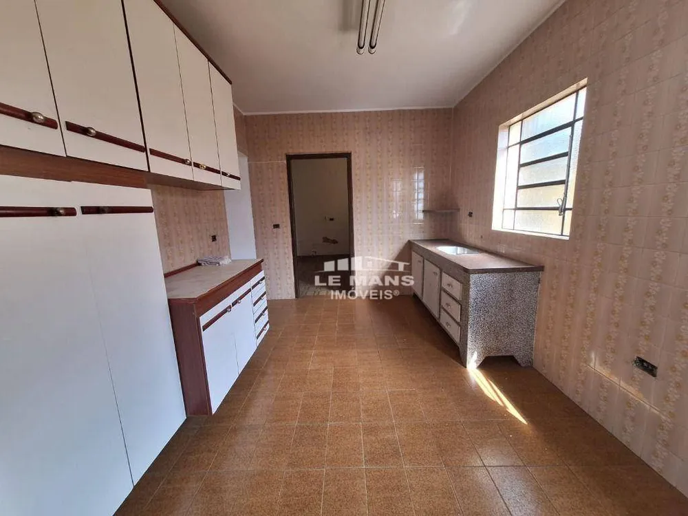 Casa, 4 quartos, 131 m² - Foto 1