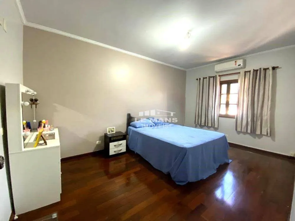 Casa, 3 quartos, 297 m² - Foto 16