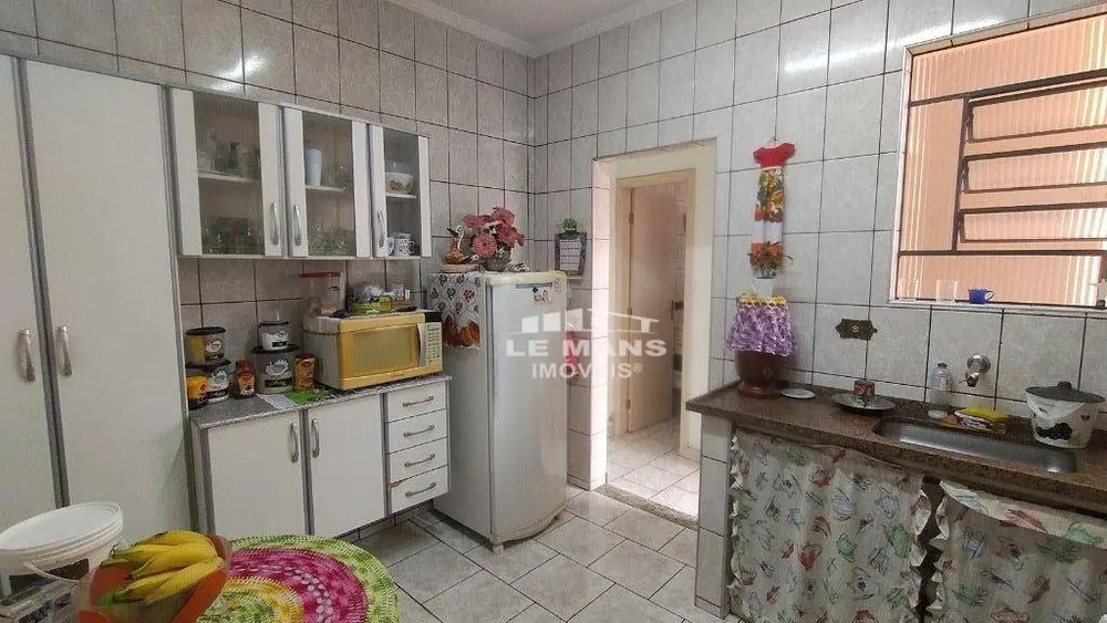 Casa, 6 quartos, 232 m² - Foto 19