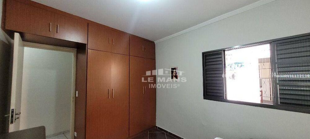 Casa à venda com 4 quartos, 208m² - Foto 4