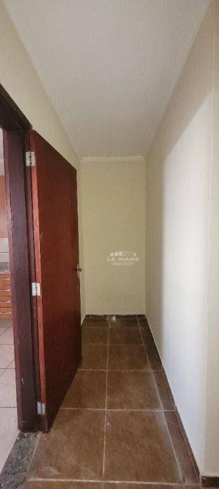 Casa à venda com 4 quartos, 208m² - Foto 10