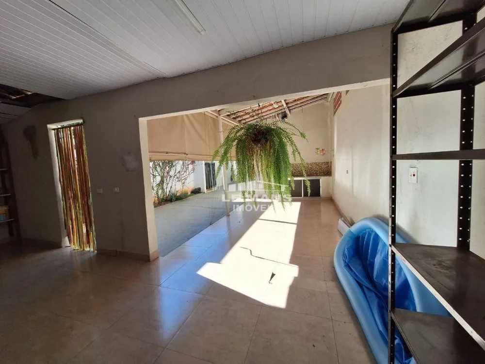 Casa, 3 quartos, 164 m² - Foto 1