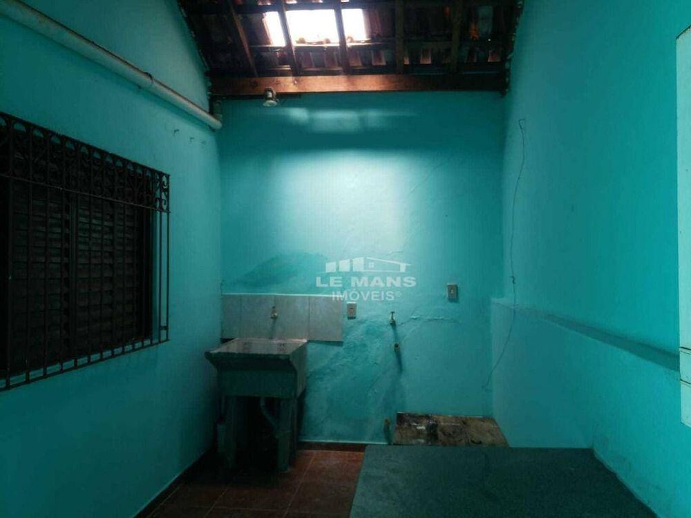 Casa à venda com 2 quartos, 67m² - Foto 7