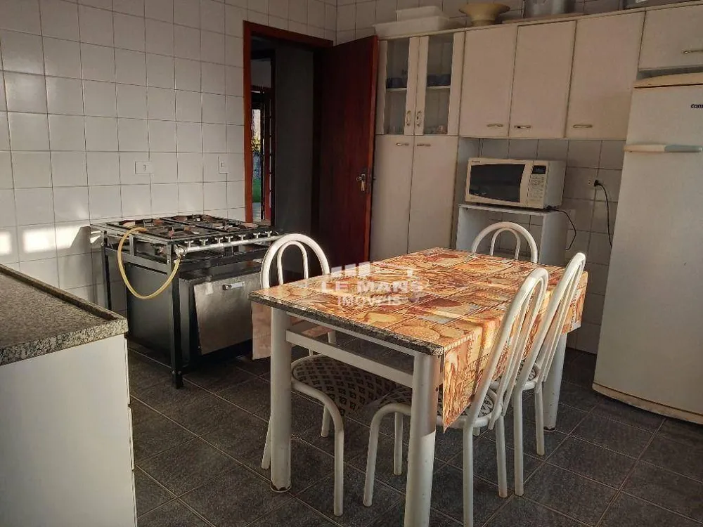 Casa, 3 quartos, 258 m² - Foto 4