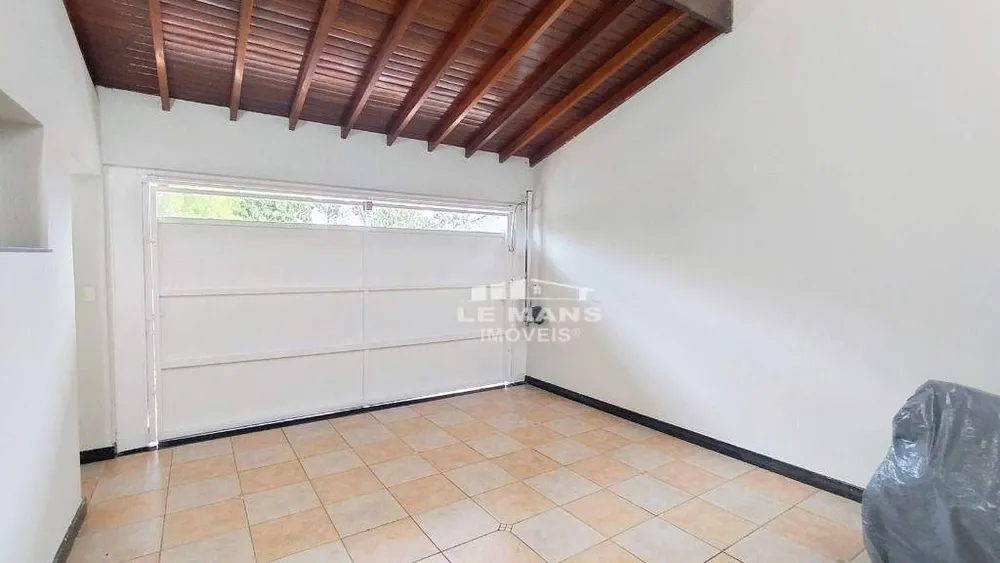 Casa, 3 quartos, 227 m² - Foto 2