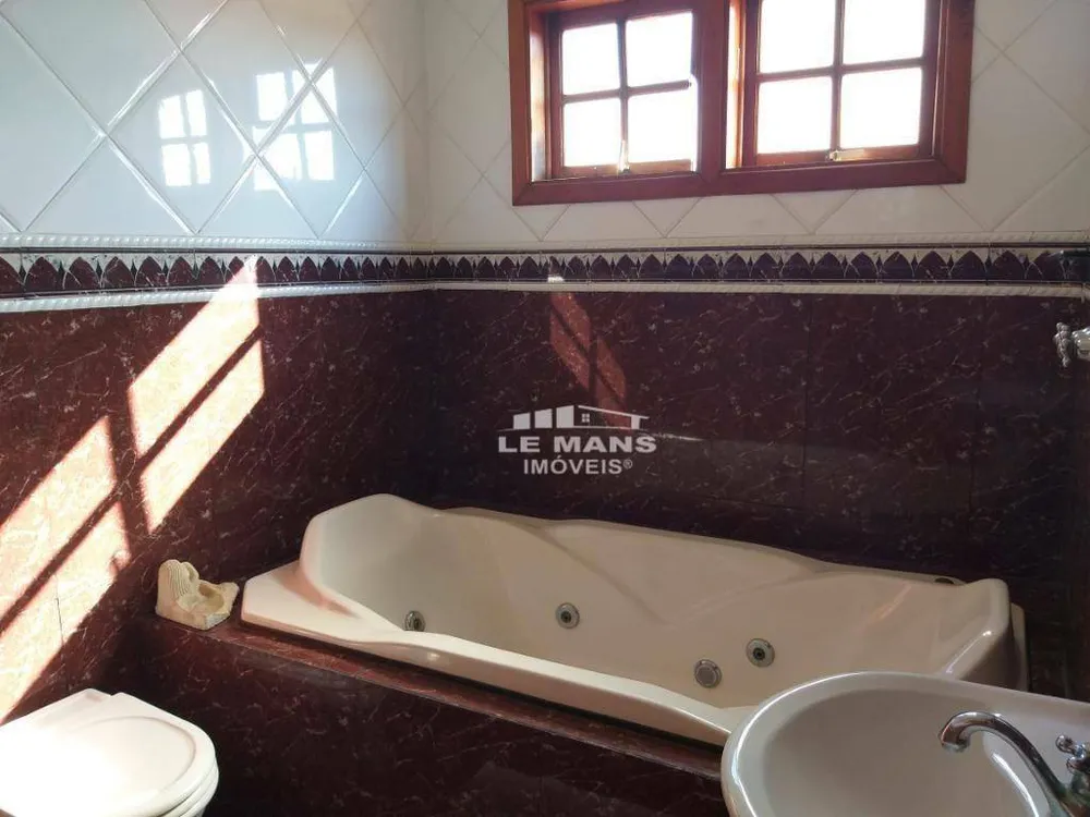 Casa, 3 quartos, 226 m² - Foto 12