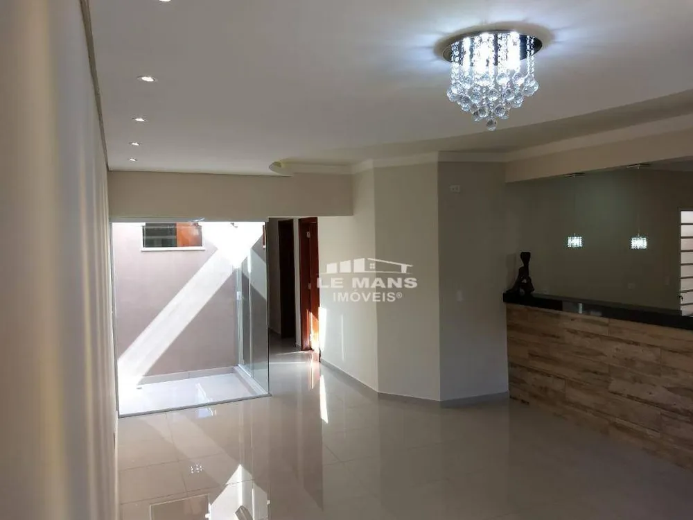 Casa, 3 quartos, 170 m² - Foto 1