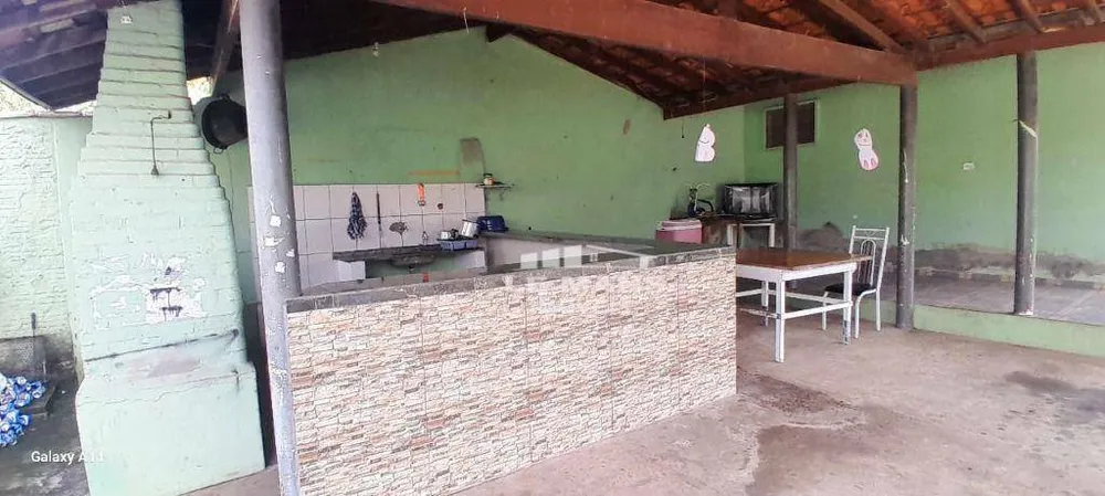 Chácara, 6 quartos, 1000 m² - Foto 2