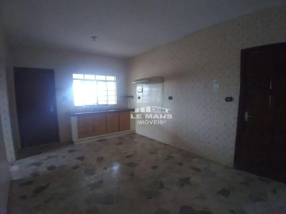 Casa, 3 quartos, 195 m² - Foto 7