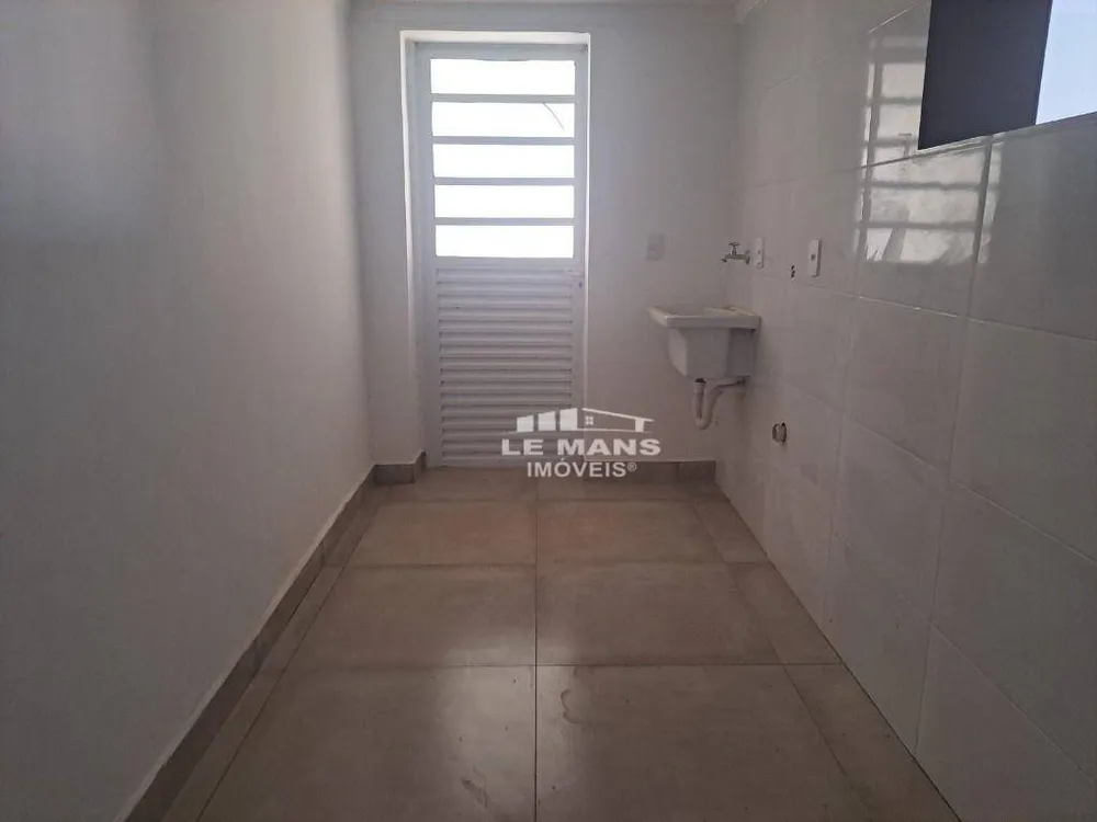 Casa, 3 quartos, 180 m² - Foto 2