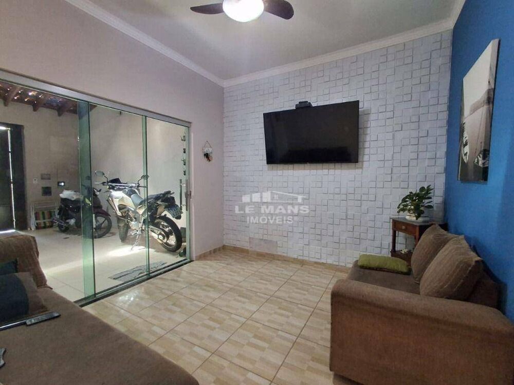 Casa, 3 quartos, 90 m² - Foto 1