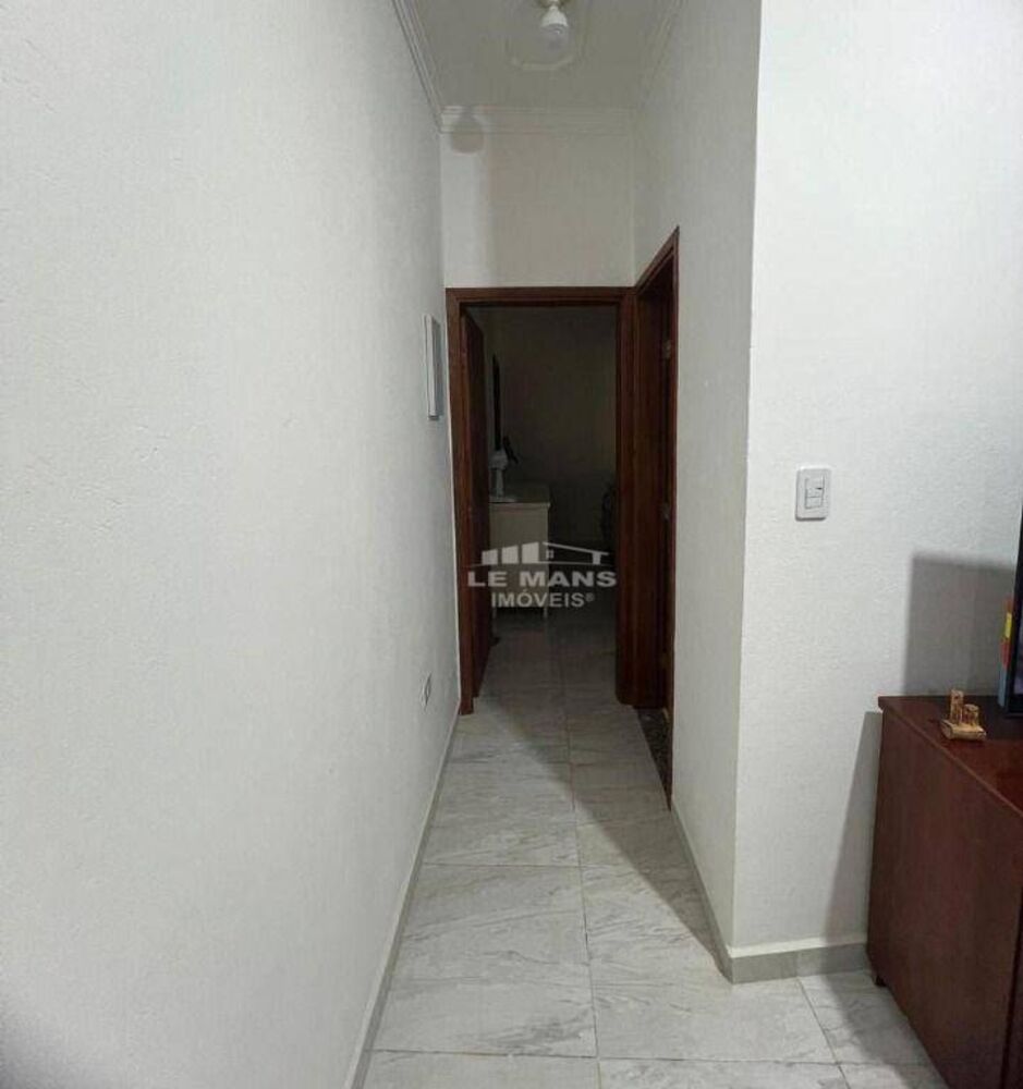 Casa à venda com 2 quartos, 53m² - Foto 11