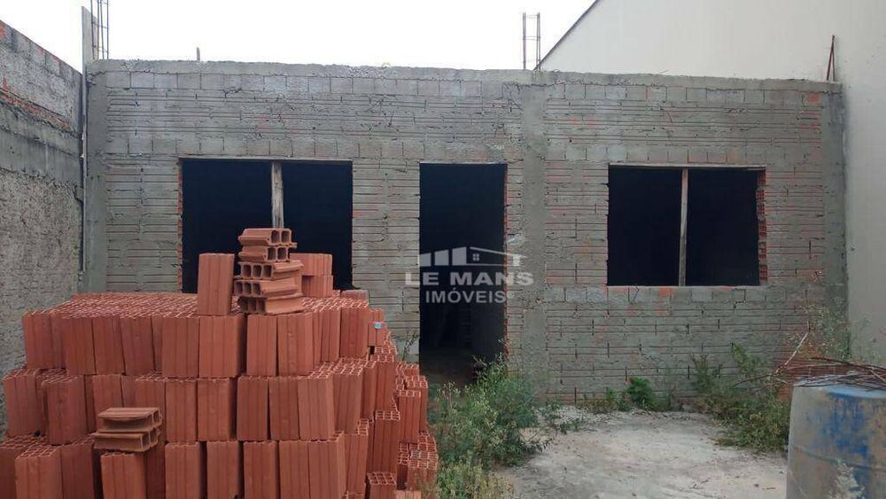 Casa à venda com 2 quartos, 90m² - Foto 3