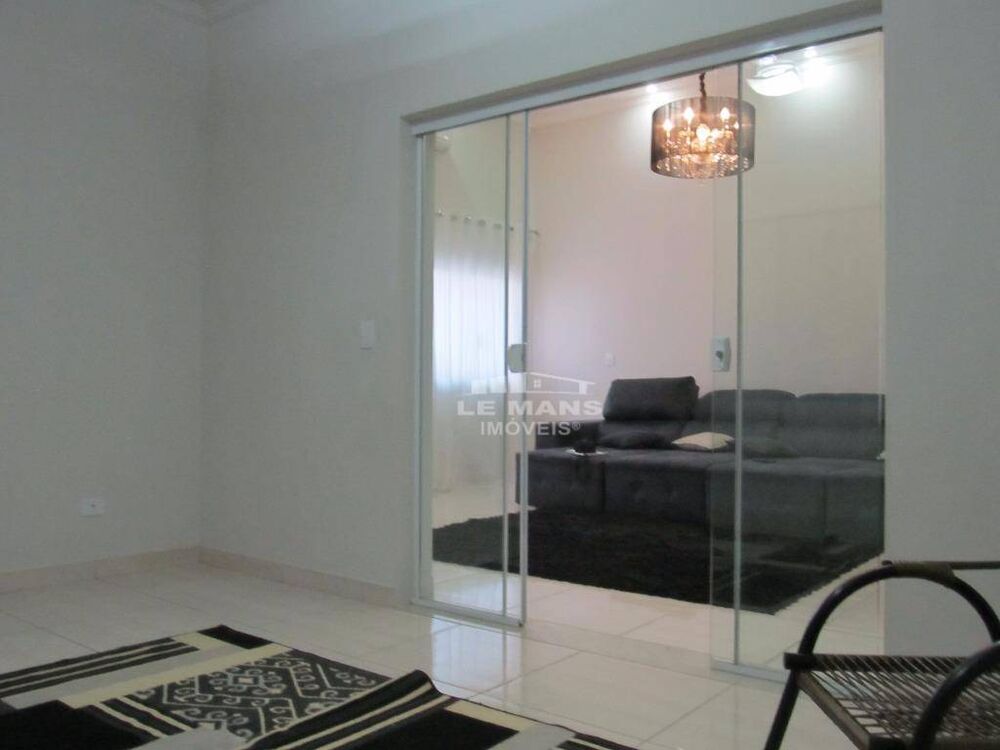 Casa, 4 quartos, 250 m² - Foto 4