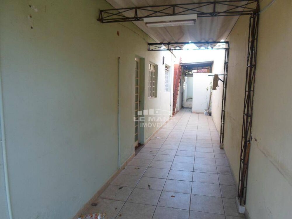 Casa à venda com 3 quartos, 70m² - Foto 3