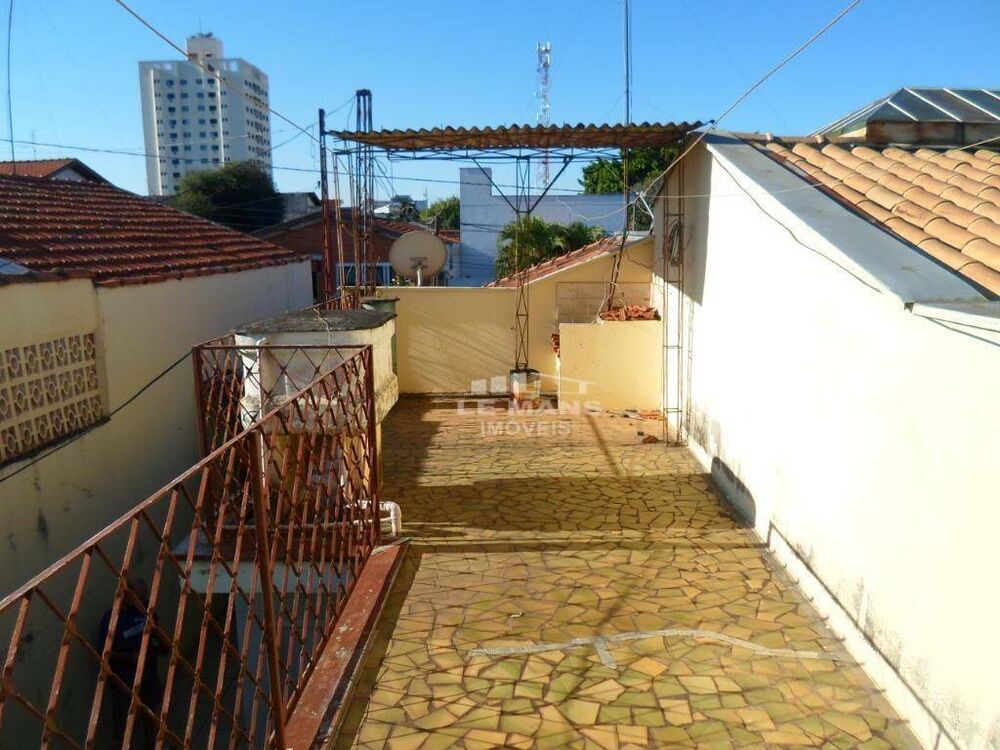 Casa à venda com 3 quartos, 70m² - Foto 11
