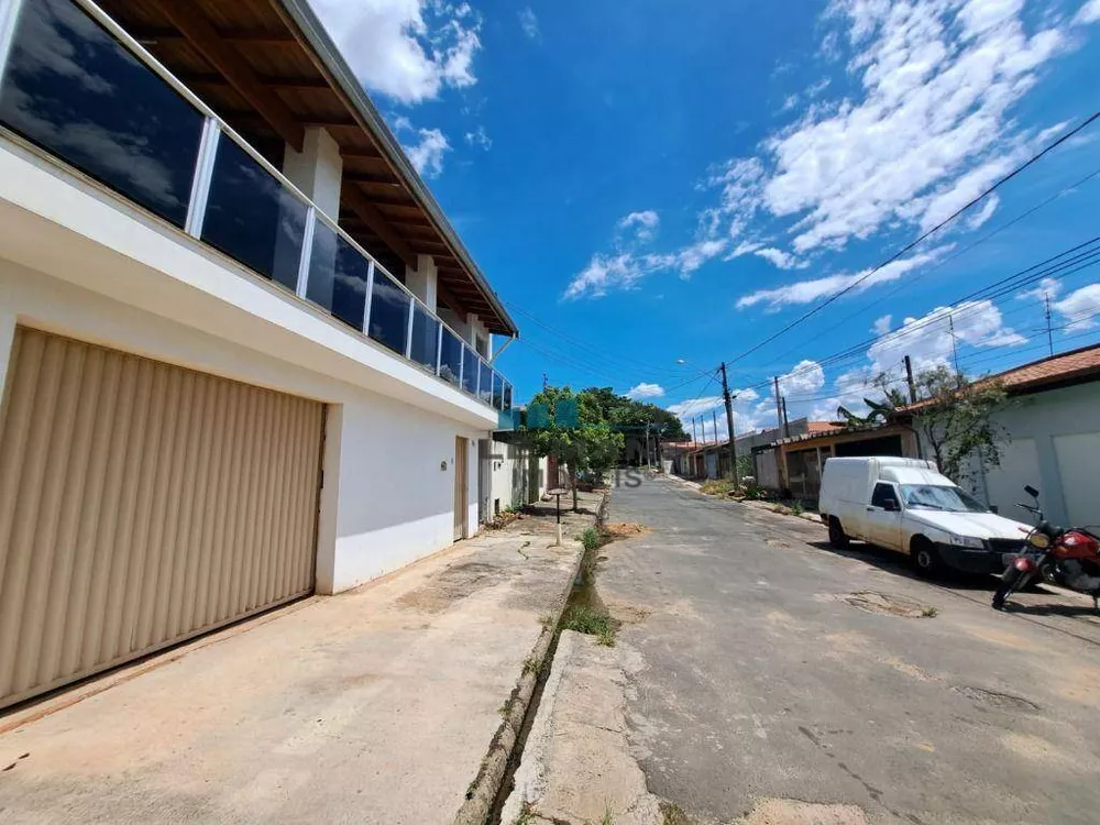 Casa à venda com 2 quartos, 130m² - Foto 3