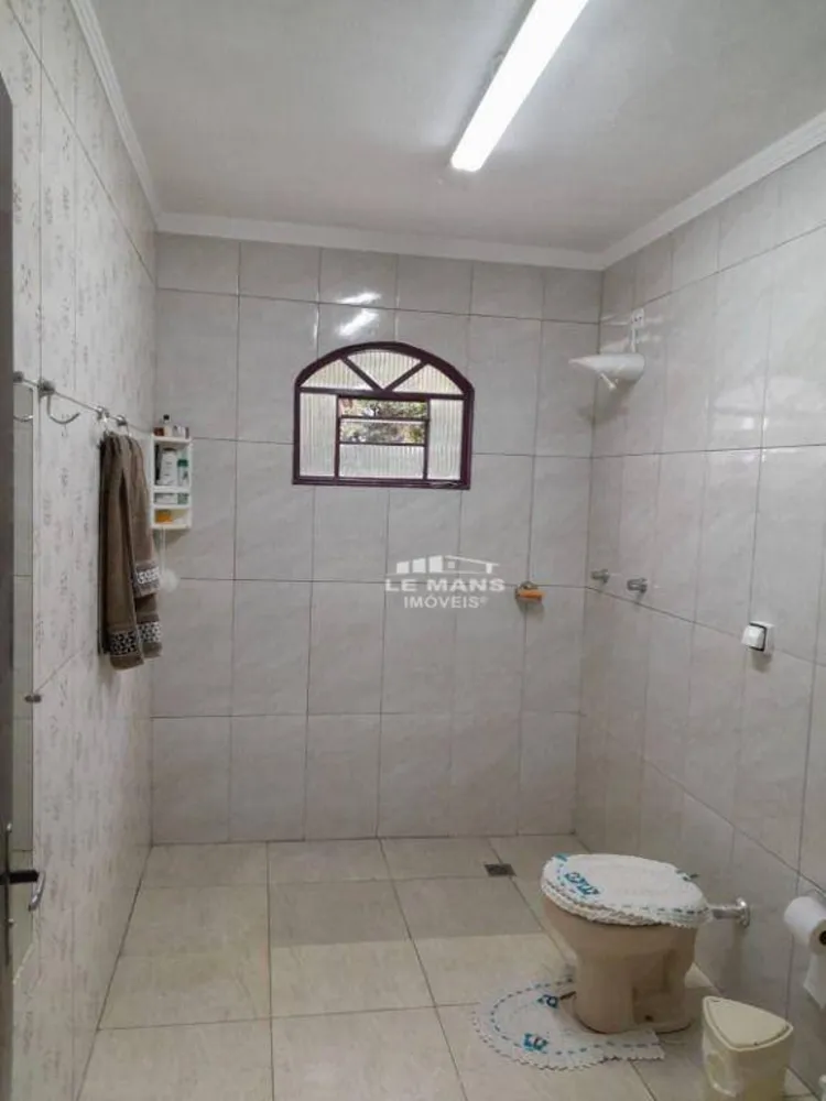 Chácara, 3 quartos, 1100 m² - Foto 1