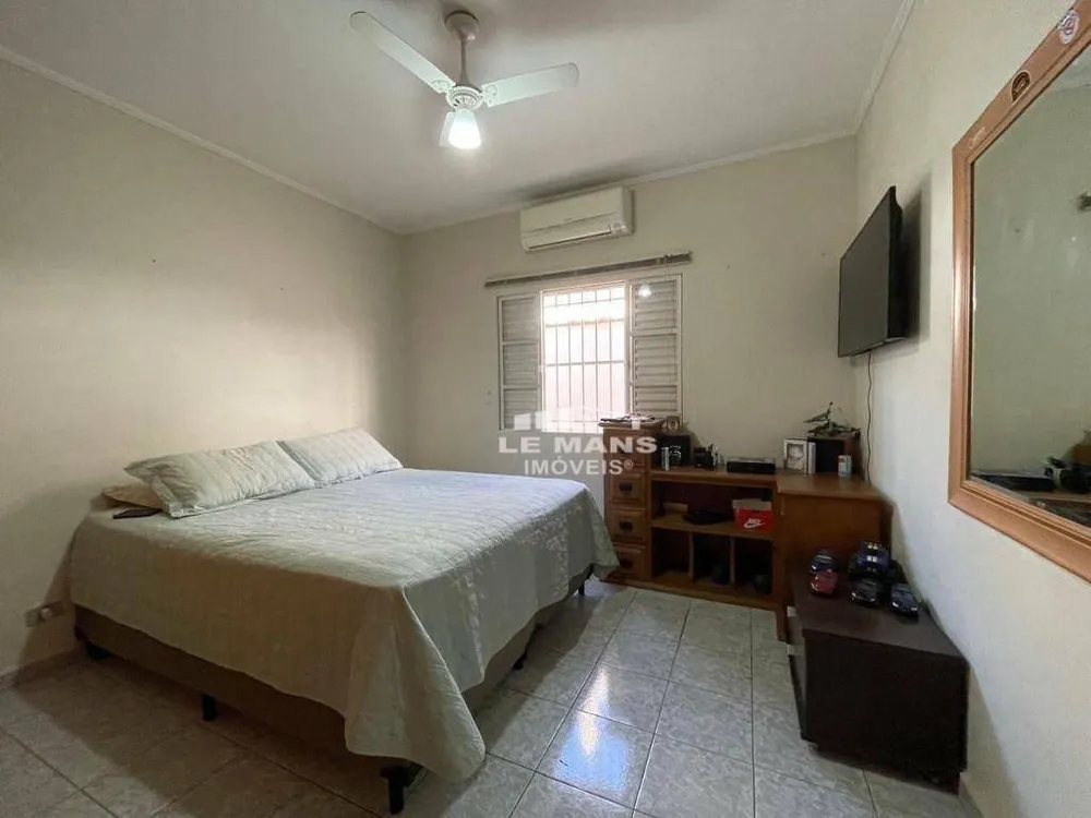 Casa, 3 quartos, 240 m² - Foto 4