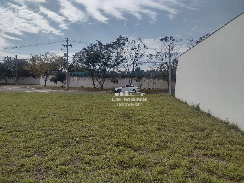 Loteamento e Condomínio, 200 m² - Foto 1