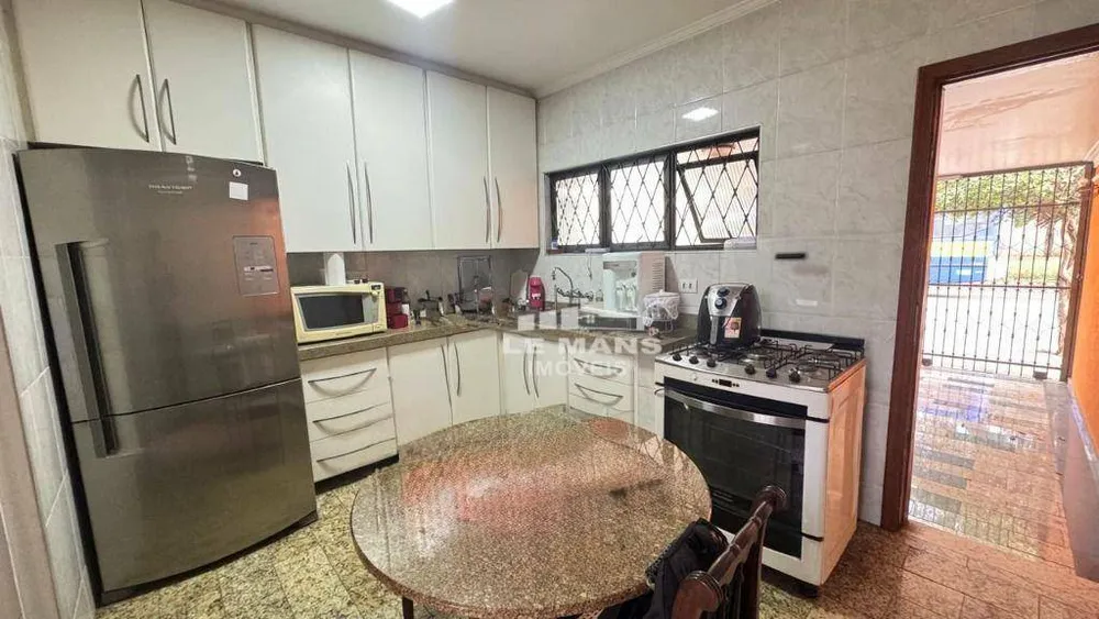 Casa, 3 quartos, 180 m² - Foto 1