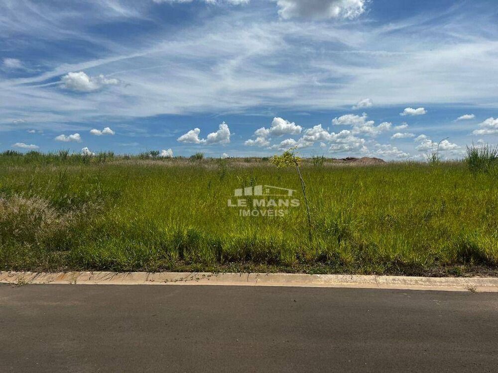 Loteamento e Condomínio, 817 m² - Foto 1