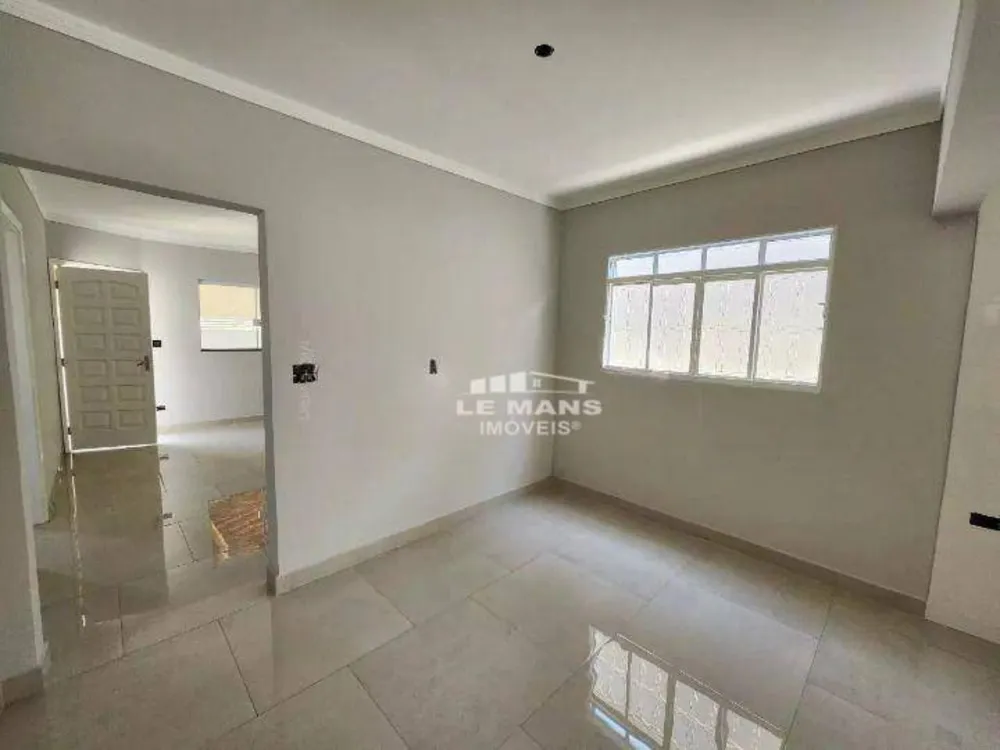 Casa, 3 quartos, 200 m² - Foto 4