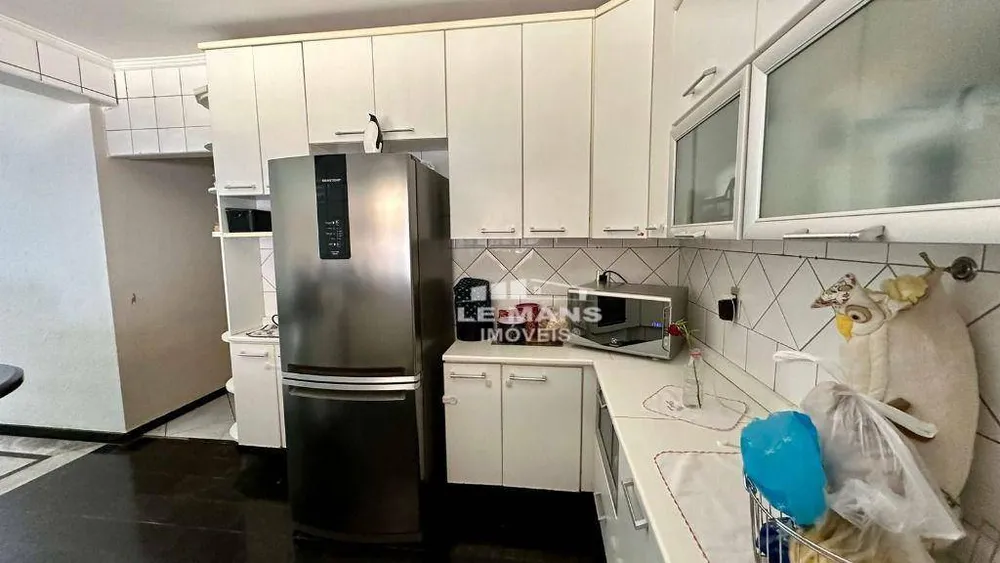 Casa, 3 quartos, 270 m² - Foto 4